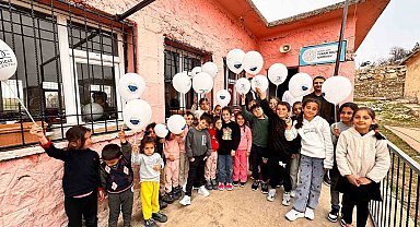 Dicle Elektrik gönüllülerinden öğrencilere umut olan destek