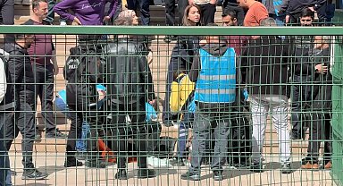 Diyarbakır Adliyesi'nde boşanma davası kavgası: 4 yaralı