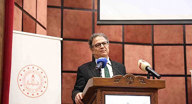 Doç. Dr. Mustafa Otrar: "Çocuklarımız hayatın her alanında gördükleriyle yetişirler"