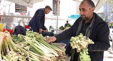 Doğu'nun vitamin deposu muzu 'ışkın' tezgahlarda yerini aldı