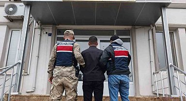 Dolandırıcılık suçundan aranan şahıs yakalandı