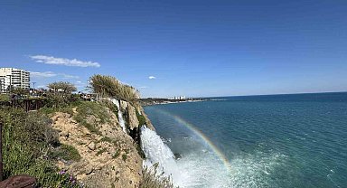 Düden Şelalesi'nde gökkuşağı hayran bıraktı