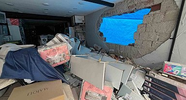 Dükkanı yıkılan esnafa 'brandalı' çözüm