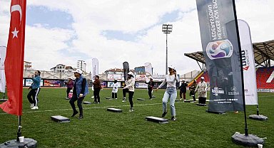 Dünya Sağlık Günü'nde "Koşabiliyorken Koş" yürüyüşüne yoğun ilgi