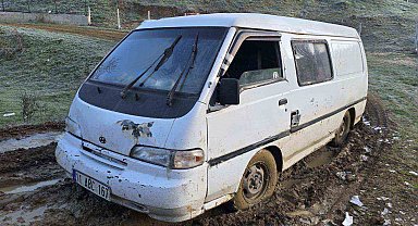 Durdurulan araçta kaçak kesildiği belirlenen 4 ster odun ele geçirildi