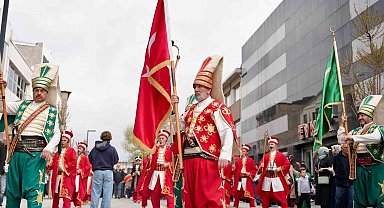 Düzce'de mehter takımının gösterisine vatandaşlardan büyük ilgi
