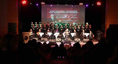 Düzce'de Türk sanat müziği konseri ilgi gördü