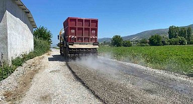 Efeler Belediyesi yol yapım ve onarım çalışmalarını sürdürüyor