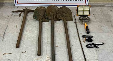 Efeler'de kaçak kazıya suçüstü