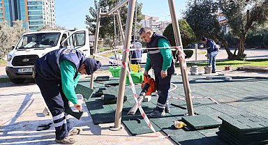 Efeler'deki parklarda yenileme çalışmaları sürüyor