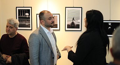 EFSAD'lı fotoğrafçılardan sunum ve sergi bir arada