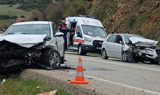 Eğirdir'de zincirleme kazada 3 kişi yaralandı