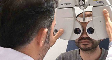 Ekran bağımlılığı alarm veriyor: 2050'de her 2 kişiden biri miyop olabilir