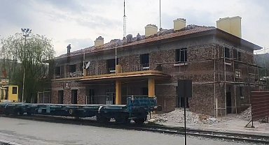 Elazığ'da 79 yıllık tarihi tren istasyonu yenileniyor