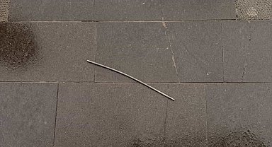 Elazığ'da kafasına demir çubuk düşen şahıs yaralandı