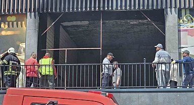 Elazığ'da korkutan yangın, ekiplerin müdahalesi ile söndürüldü