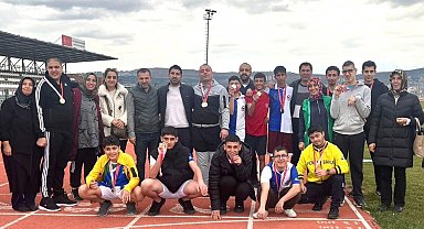 Elazığ'da özel sporcuların masa tenisi ve atletizm heyecanı