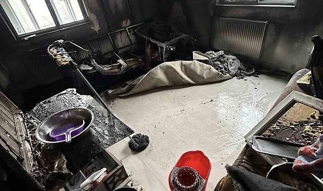 Elektrik konağından çıkan dairedeki yangın söndürüldü