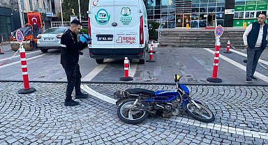 Elindeki pompalı tüfekle belediye binasına ateş açtı