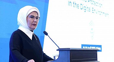 Emine Erdoğan: "Özellikle teknoloji şirketlerinin hesap verebilir olmaları ve çocuk dostu tasarım yapmaları bir zorunluluktur"
