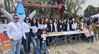 Ereğli'de 23 Nisan iki ayrı törenle kutlandı