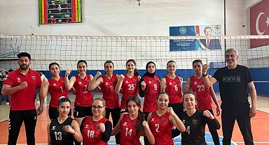 Erzincan Vefa Spor zirvede: Namağlup şampiyonluk geldi