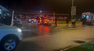 Erzincan'da motosiklet ile taksi çarpıştı: 2 yaralı