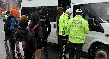 Erzincan'da veliler tepkili: Servis ücretlerine zam