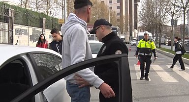 Esenyurt'ta okul önü ve çevresinde polis denetimi