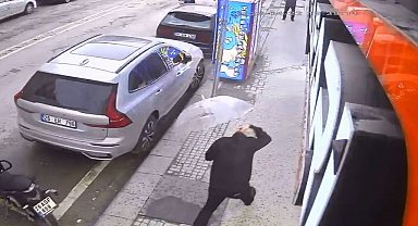 Eskişehir'de adamın üzerine camın düşme anına ait görüntüleri ortaya çıktı