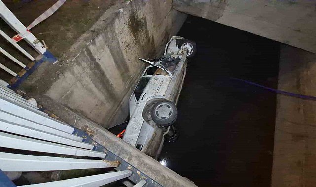 Eskişehir'de kontrolden çıkan otomobil sulama kanalına uçtu: 2 yaralı