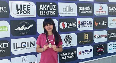 Eskişehirli tenisçi Zonguldak'ta şampiyon oldu