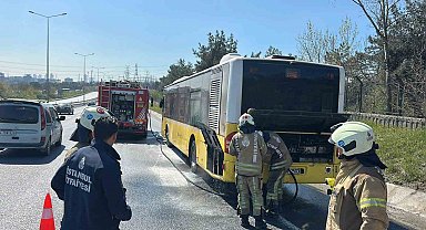 Eyüpsultan'da İETT otobüsünde korkutan yangın