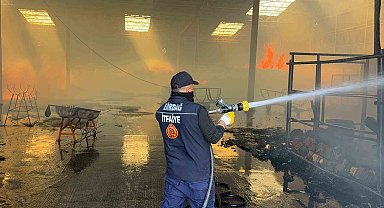 Fabrika yangını kontrol altına alındı