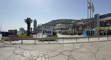 Facianın yaşandığı Lovelet AVM'de araç giriş-çıkışları bariyerlerle kapatıldı