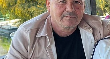 Finike'de elektrik direğine çarpan motosikletli hayatını kaybetti