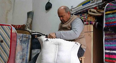Gaziantep'te 45 yıllık semerci ustası mesleğini yaşatmaya çalışıyor
