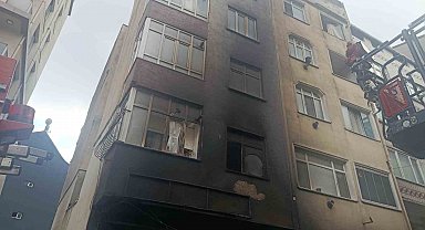 Gaziosmanpaşa'da hurdacıda yangın