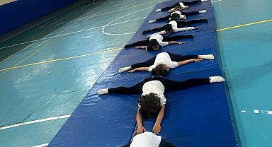 Geleceğin sporcuları antrenmanlarına devam ediyor