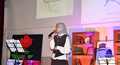 Gençlik Merkezlerinde şiir, ilahi ve anma etkinlikleri