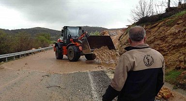Gercüş'te sağanak yağış sel getirdi