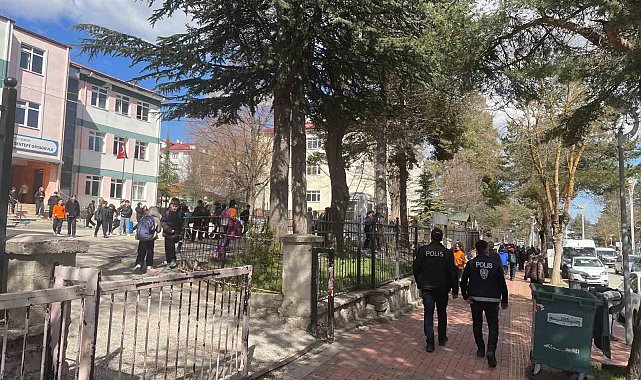 Gerede'de okul çevrelerinde denetimler sıkılaştırıldı