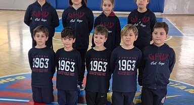 GKV'nin altın kulaçları başarıdan başarıya koşuyor