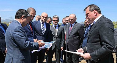 Gümrük Müdürlüğü proje sahası bakanlık heyetiyle incelendi