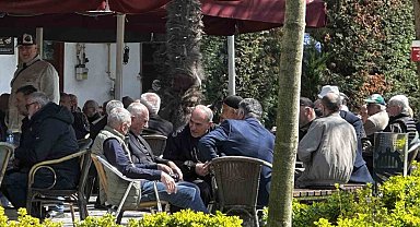 Günler sonra güneşi gören Sakaryalılar soluğu dışarıda aldı