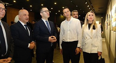 Hadi Mousavi'nin "Geçmişin İzinde: Eskişehir Fotoğraf Sergisi"