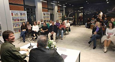 Hakan Bıçakçı, TikTok çağında edebiyatı sürdürmeyi Nilüfer'de anlattı