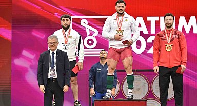 Hakan Şükrü Kurnaz, koparmada bronz kazandı