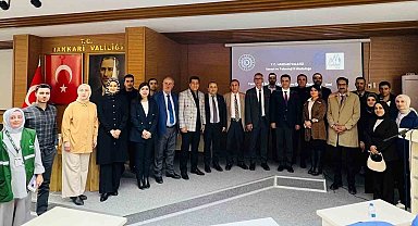 Hakkari'de "Yeni Nesil İletişim" paneli düzenlendi