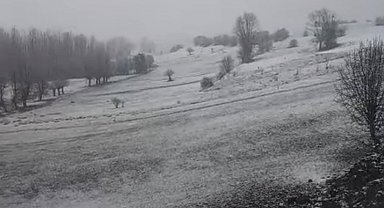 Halkapınar'da nisan ayında kar sürprizi